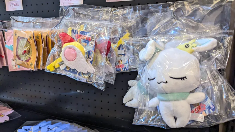 《庫洛魔法使》全新主題快閃店7月16日起台北可愛降臨♪推出透明牌糖霜餅乾、限定香氛商品等新款周邊