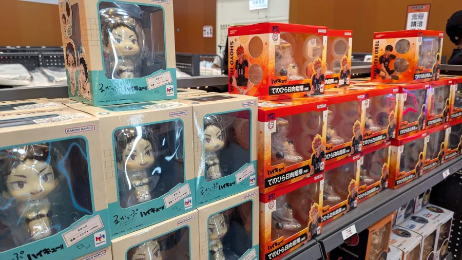 《排球少年!!》全新快閃店7月23日台北開幕!球場主題設計搭配多款新品回味熱血比賽 38 PXL 20250723 030200782 scaled