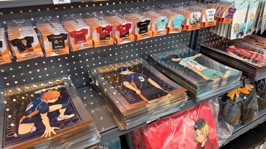 《排球少年!!》全新快閃店7月23日台北開幕!球場主題設計搭配多款新品回味熱血比賽 39 PXL 20250723 030230211 scaled