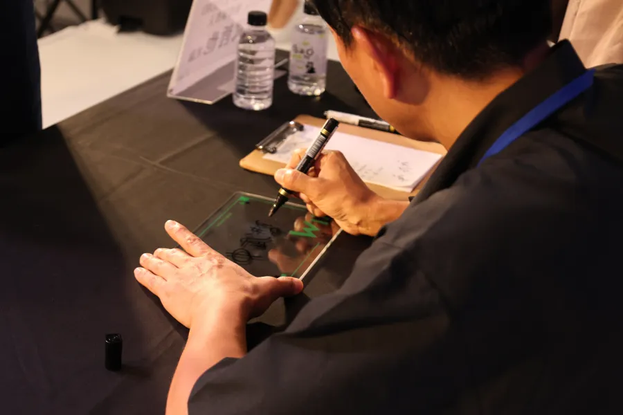 2025漫博:ICHIBAN JAPAN日本館WIT STUDIO動畫製作人中武哲也老師三度參展!多組藝人偶像接力熱情演出! 4 IMG 4800OK