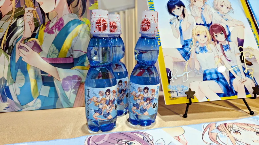 2025漫博:青春校園輕小說《彈珠汽水瓶裡的千歲同學》作者裕夢&插畫raemz聯合簽名會在緊張與興奮之中感謝海外粉絲支持! 5 PXL 20250726 062710738