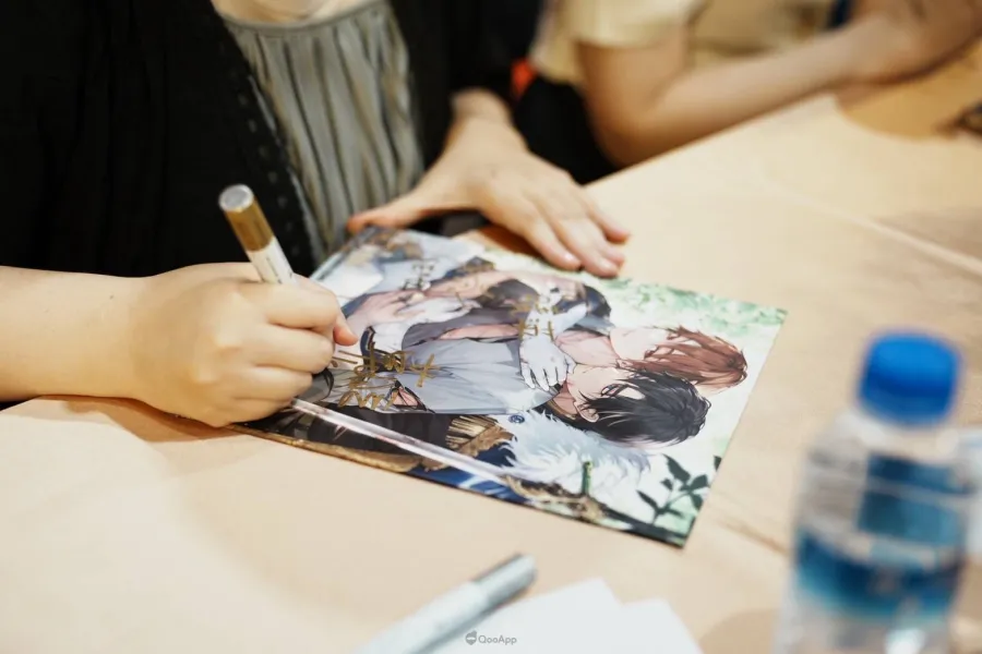 2025漫博：《在第∞次死亡擁抱你》小說暨漫畫聯合簽名會作者草子信、插畫阿蟬、漫畫蔡鴻忠共同登場！