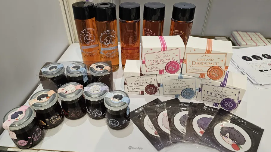 超沉浸戀愛互動遊戲《戀與深空 POP-UP STORE》開張！ 5位男主角與你浪漫相約高雄夢時代