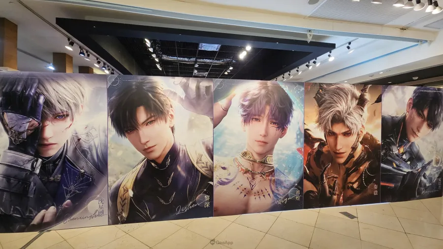 超沉浸戀愛互動遊戲《戀與深空 POP-UP STORE》開張！ 5位男主角與你浪漫相約高雄夢時代