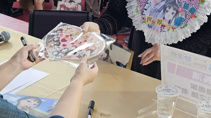 《藥屋少女的呢喃》漫畫家倉田三之路2025高雄動漫節簽名會回顧！分享創作幕後心路歷程