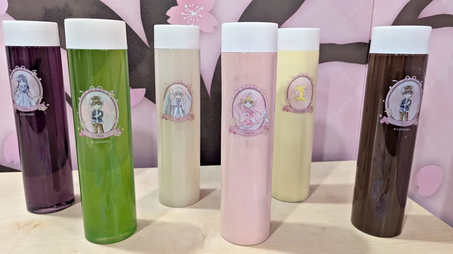 《庫洛魔法使 透明牌篇》春日粉櫻快閃店華山亮麗登場!全新春季風格粉嫩抽卡機、下午茶外帶點心迎接春天氣息🌸 11 PXL 20260225 081903986