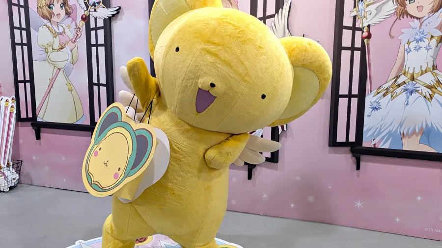 《庫洛魔法使 透明牌篇》春日粉櫻快閃店華山亮麗登場!全新春季風格粉嫩抽卡機、下午茶外帶點心迎接春天氣息🌸 39 PXL 20260225 084806644